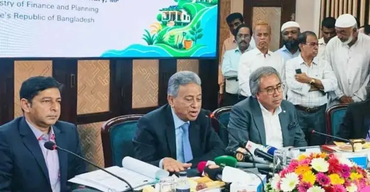 কোনো রাজনৈতিক বিবেচনায় ফ্যামিলি কার্ড বিতরণ করা হয়নি: অর্থমন্ত্রী
