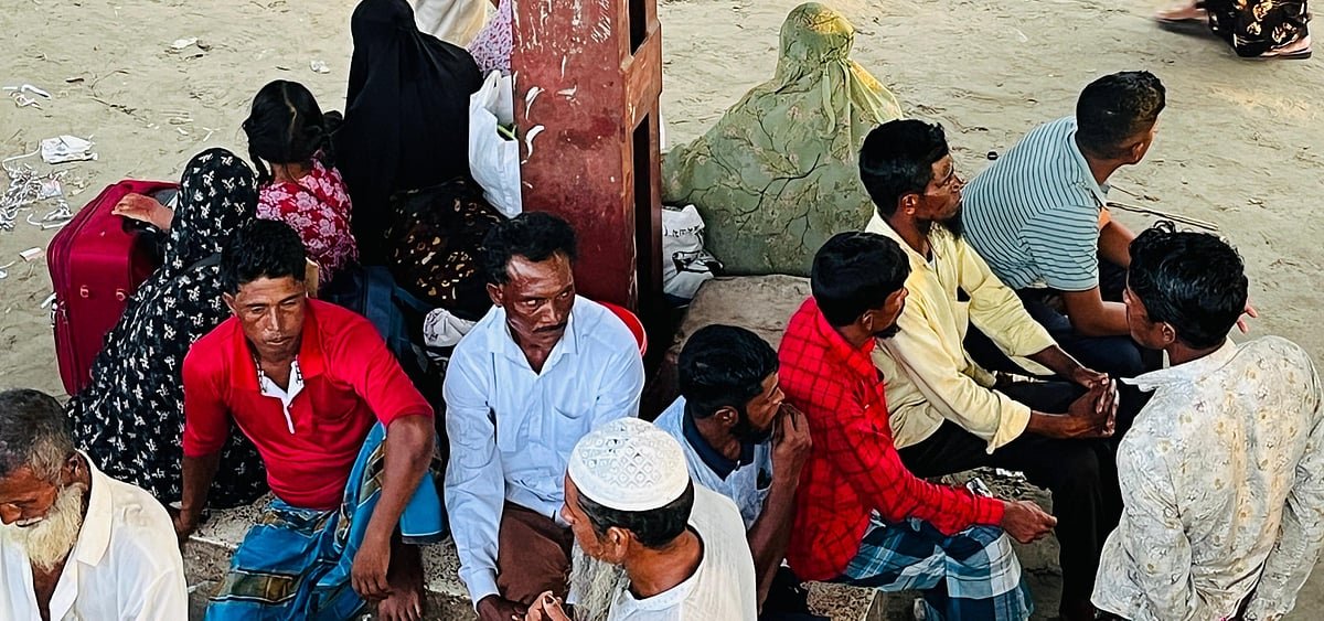 বাজারের নাম কী হবে তা নিয়ে আবার সংঘর্ষ, ৩ ঘণ্টা ট্রেন চলাচল বন্ধ