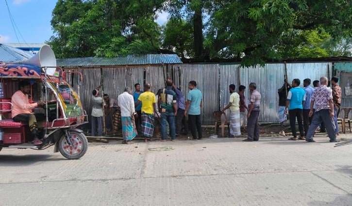 লালমনিরহাটে বিএনপি নেতার বিরুদ্ধে জমি দখলের অভিযোগ