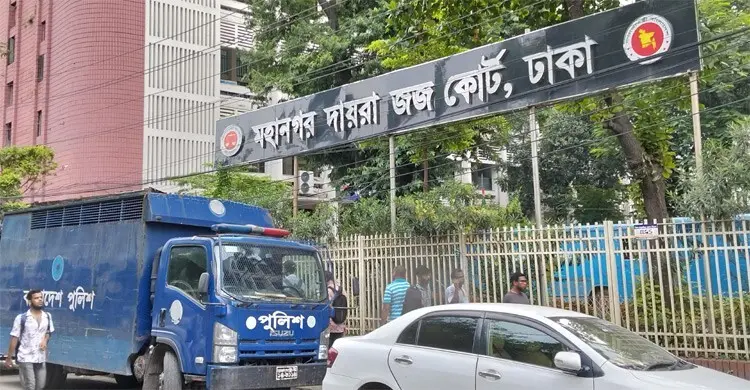 নভোথিয়েটারের সাবেক ডিজি ও তার স্ত্রীর দেশত্যাগে নিষেধাজ্ঞা