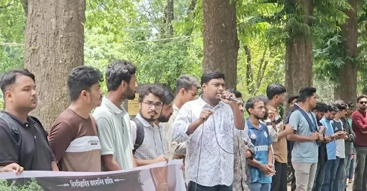 রাকসু ভবনে পুলিশ রেইড দিলে অস্ত্রের কারখানা পাওয়া যাবে: ছাত্রদল নেতা