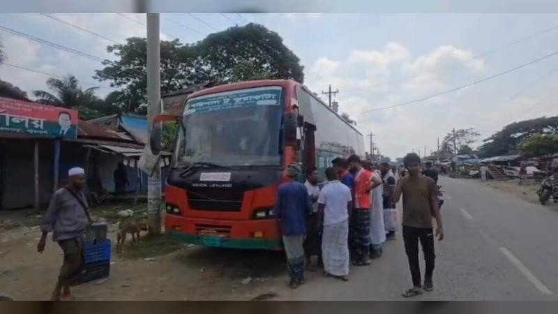 কলাপাড়ায় বিআরটিসি বাসের চাকায় পিষ্ট হয়ে শিশুশিক্ষার্থীর মৃত্যু