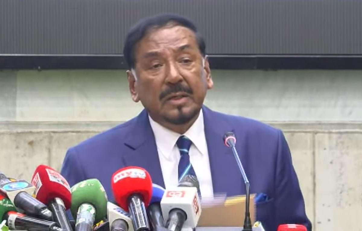 গাজী নজরুলের এমপি পদ থাকবে কি না, সে বিষয়ে সিদ্ধান্ত পুলিশের ব্যবস্থা দেখে