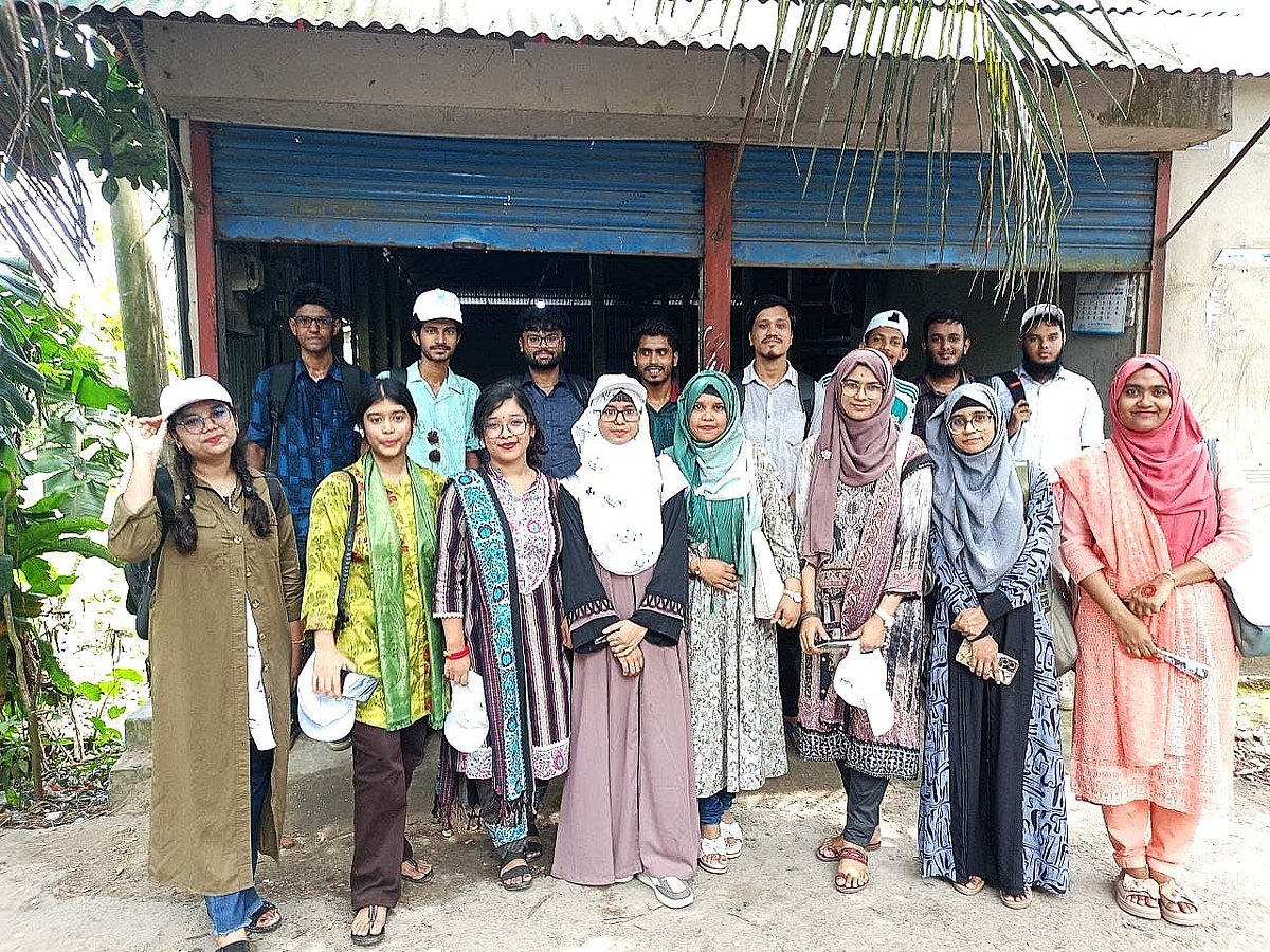 হাজার প্রাণের সম্ভাবনা ছুঁয়ে হাওরের জলে