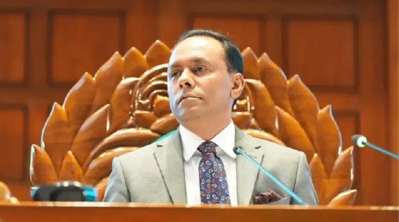 ‘মাননীয় মন্ত্রীর কাছ থেকে শুনি, তার লম্বা এ কারণে বিদ্যুৎ চলে যায়’: ডেপুটি স্পিকার