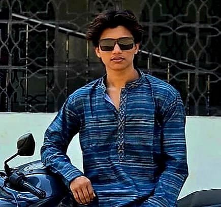 হাত ধরে রেখেও বাঁচানো গেল না ইয়াছিনকে, সমুদ্রে গোসলে নেমে মৃত্যু