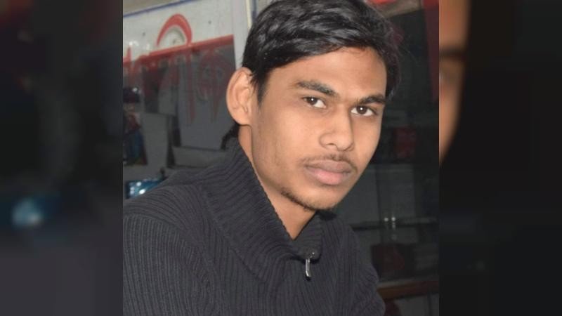 পাংশায় নিজ ব্যবসা প্রতিষ্ঠান থেকে যুবকের ঝুলন্ত মরদেহ উদ্ধার