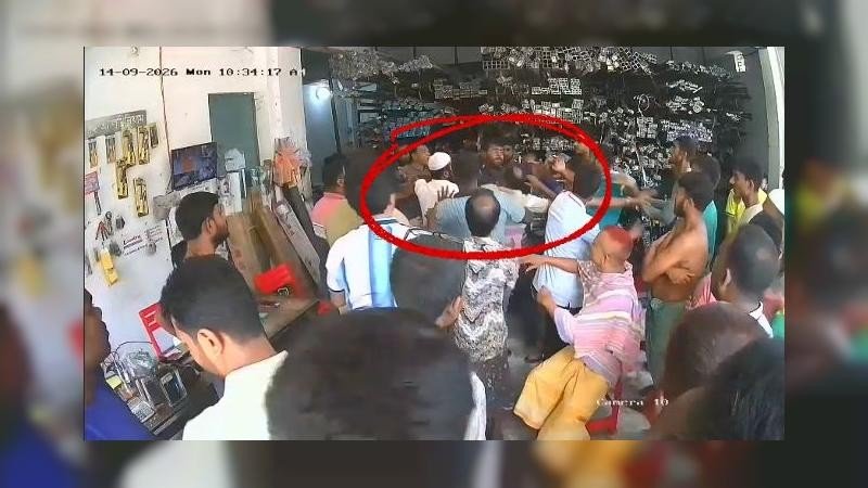 শেরপুরে ব্যাবসায়ীর কাছে ৭ লাখ টাকা চাঁদা দাবি, না পেয়ে কর্মচারীদের ও বাড়ির মালিককে মারধর