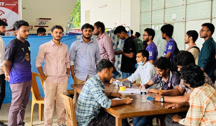 বুটেক্সে বাঁধনের উদ্যোগে বিনামূল্যে চক্ষুসেবা ক্যাম্প
