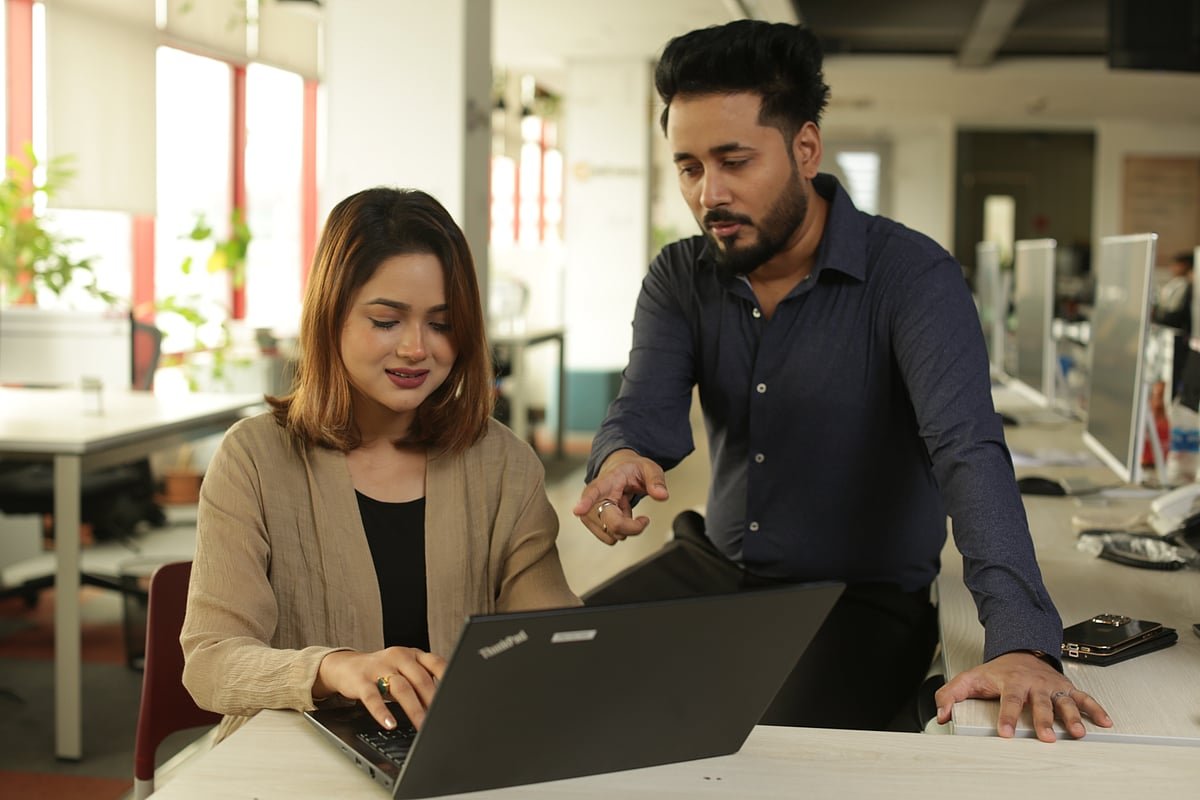 পড়াশোনা শেষে শিক্ষানবিশ: আয়ের সঙ্গে দক্ষতা অর্জনের সুযোগ যেভাবে