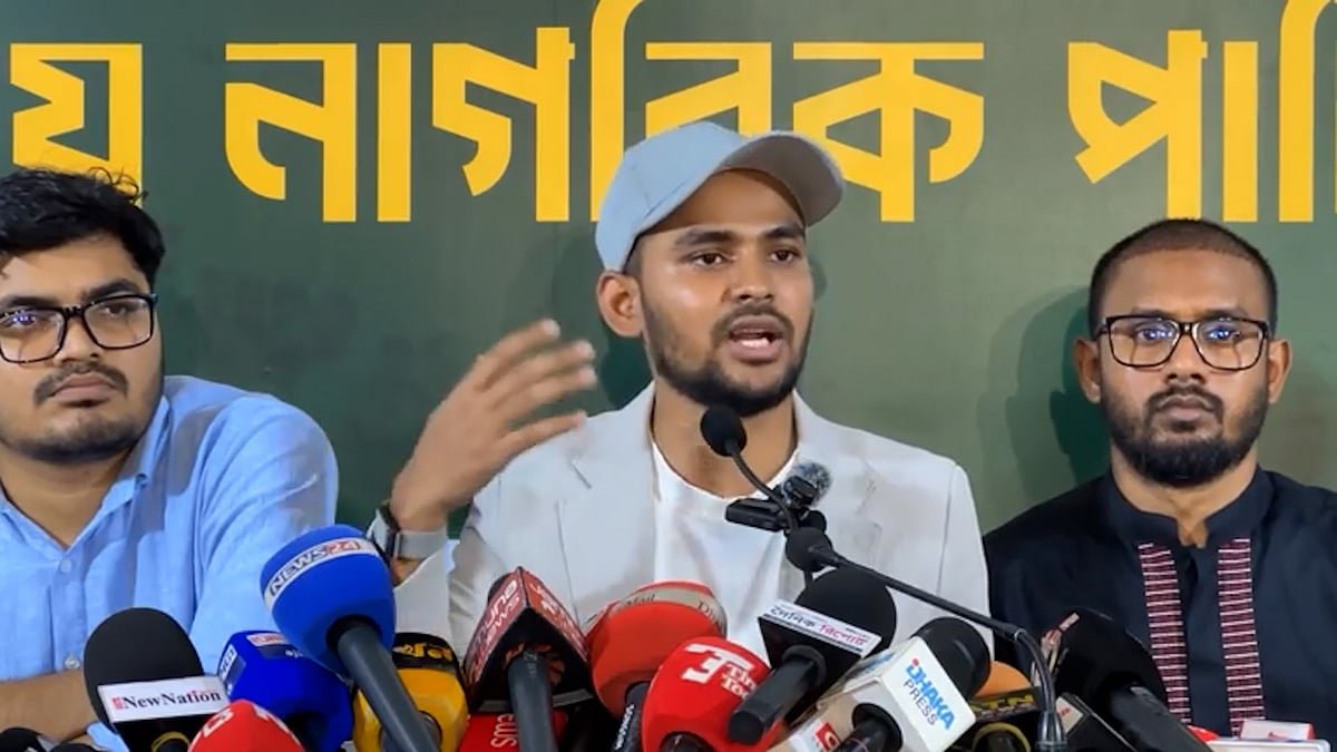 ২৪ ঘণ্টার মধ্যে ক্ষমা না চাইলে দুদকের বিরুদ্ধে মানহানির মামলা: আসিফ মাহমুদ