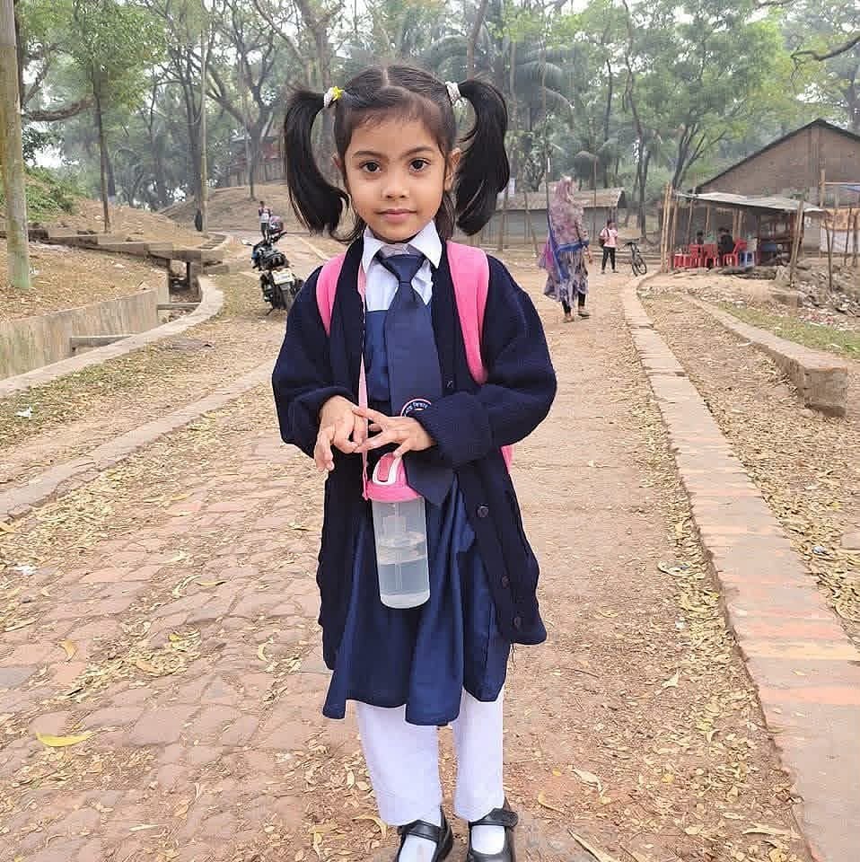 ‘মেয়েকে এমনভাবে দেখে কষ্টে আমার বুক ভেঙে যায়’