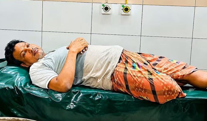 গ্রেপ্তার এড়াতে আ.লীগ নেতার ছাদ থেকে লাফ 