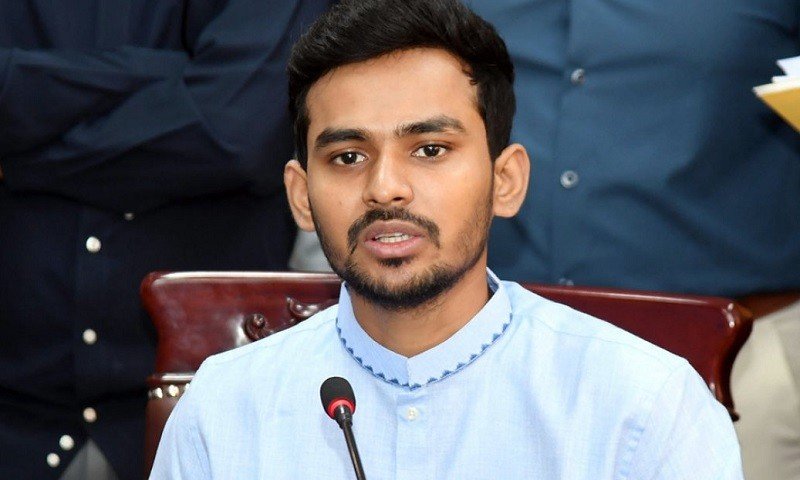 ‘পৌনে ৩ কোটি টাকা ঘুষ’ নেওয়ার অভিযোগে আসিফের স্ট্যাটাস