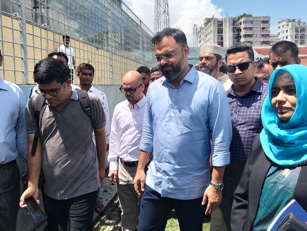 কমলাপুর স্টেডিয়ামে সব দোকানের বরাদ্দ বাতিলের নির্দেশ ক্রীড়া প্রতিমন্ত্রীর