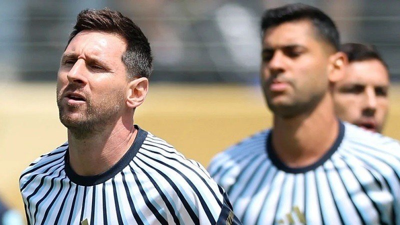 জানা গেল মেসি-পরবর্তী আর্জেন্টিনার নতুন অধিনায়কের নাম