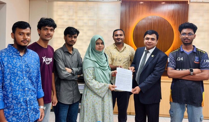ডাকসু নির্বাচনের দ্রুত তফসিল ঘোষণার দাবি শিক্ষার্থীদের