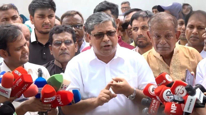‘জ্বালানি সংকট থাকলে লং মার্চে এক লাখ লিটার তেল আসবে কোথা থেকে’