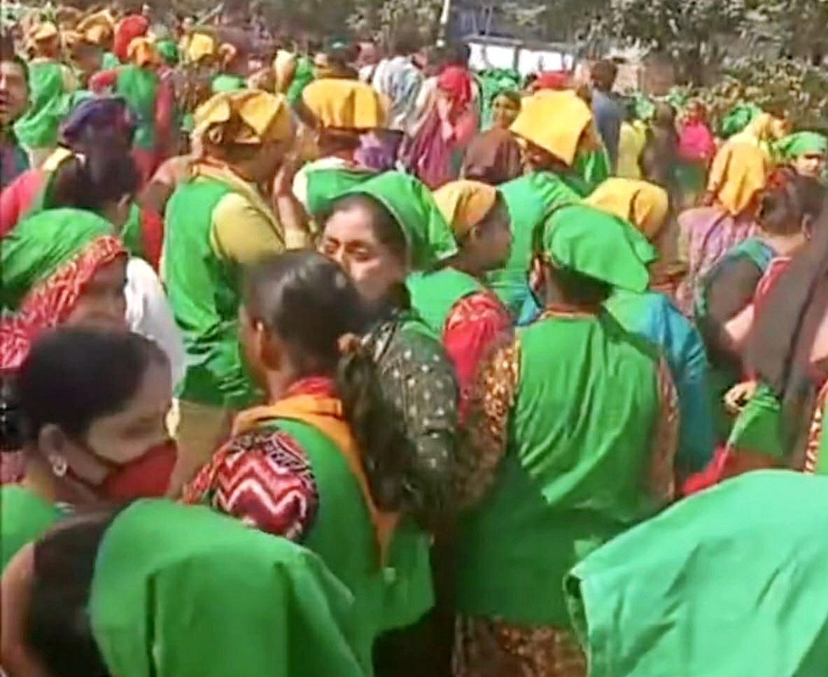 ঢাকার বাইরে চাকরি কোথায় বেশি, চট্টগ্রাম–কুমিল্লা না নারায়ণগঞ্জ–গাজীপুরে