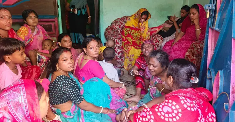 শিপইয়ার্ডে গ্যাস দুর্ঘটনা: সন্তানের মুখ দেখা হলো না পলাশের